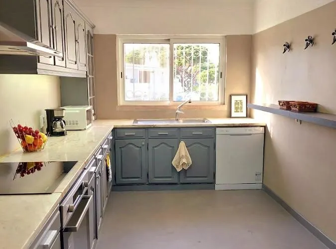 別荘 Seaside Sunflower *